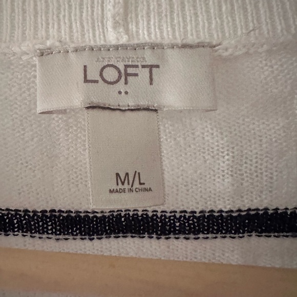 Summer open cardigan by Loft white and bleu strips size medium / large. - Picture 2 of 2